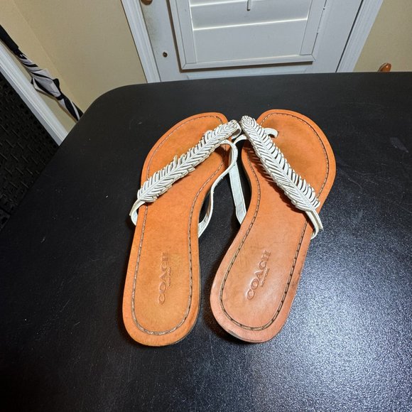 Coach size 7 white leatehr sandal slipper - Picture 4 of 8